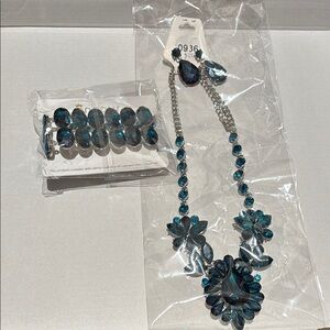 Elegant Blue Necklace and Earring Set